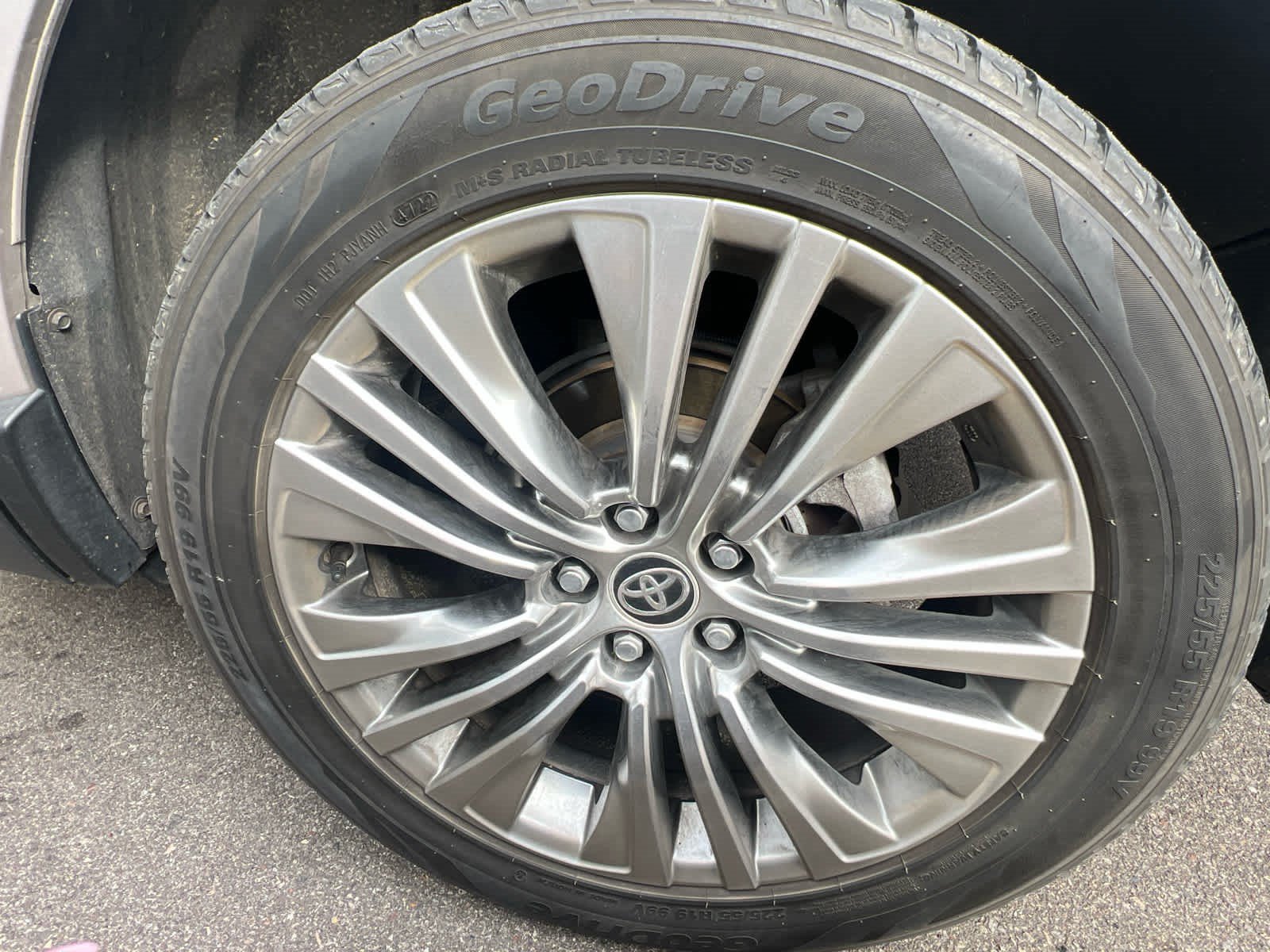 Used 2022 Toyota Venza Limited AWD/4WD image 7