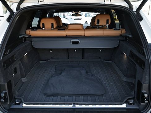 Used 2023 BMW X5 xDrive45e w/ M Sport Package image 30