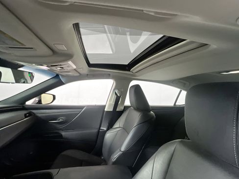 Used 2023 Lexus ES 350 w/ Premium Package image 20