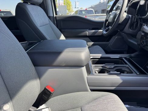 Used 2026 Ford F250 XLT w/ XLT Premium Package AWD/4WD image 8
