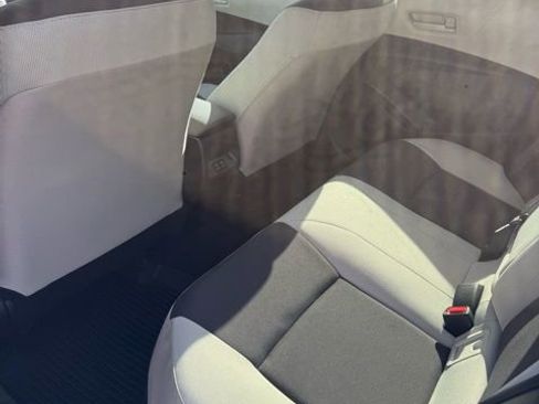 Used 2025 Toyota Corolla LE image 8