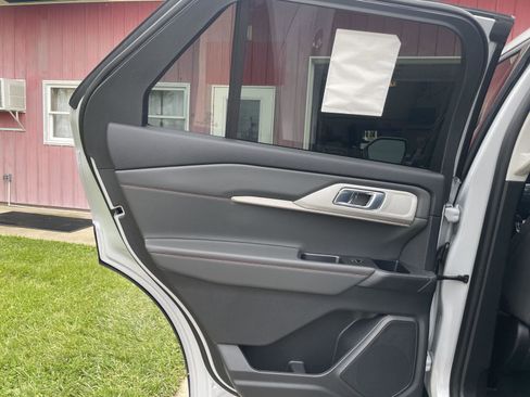 New 2026 Ford Explorer Active w/ Active Comfort Package AWD/4WD image 23