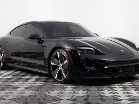 Used 2022 Porsche Taycan 4S image 10