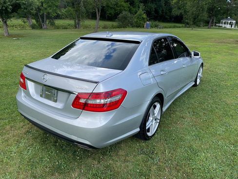 Used 2013 Mercedes-Benz E 350 4MATIC Sedan image 16