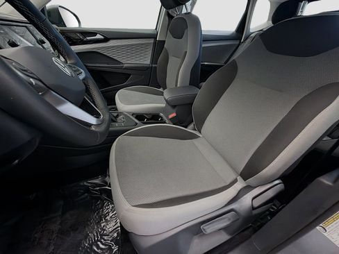 Used 2024 Volkswagen Taos S image 16