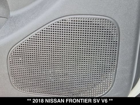 Used 2018 Nissan Frontier PRO-4X AWD/4WD image 24