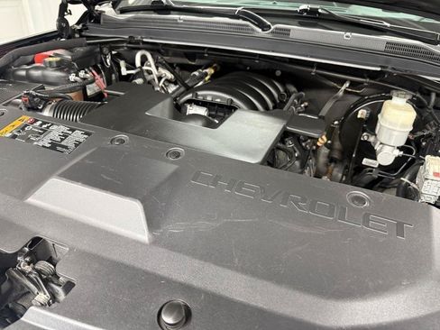 Used 2019 Chevrolet Suburban LT AWD/4WD image 52
