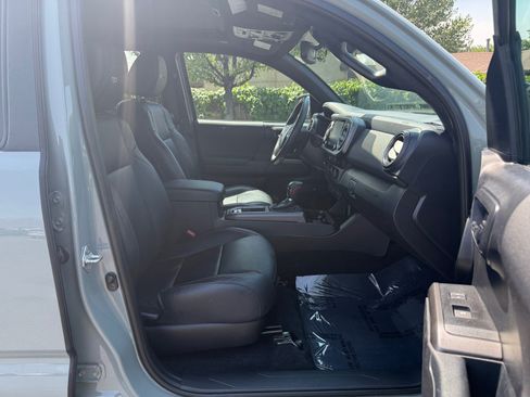 Used 2021 Toyota Tacoma TRD Pro AWD/4WD image 30