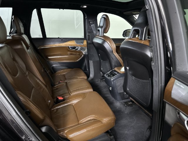 Used 2018 Volvo XC90 T6 Inscription w/ Luxury Package AWD/4WD image 28