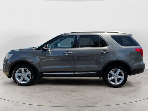 Used 2017 Ford Explorer XLT AWD/4WD image 8