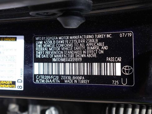 Used 2019 Toyota C-HR LE FWD image 21