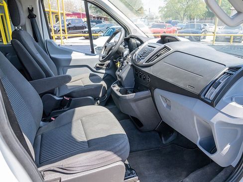 Used 2018 Ford Transit 350 XLT image 15