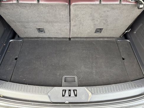 Certified 2025 Ford Explorer Platinum w/ LUX Leather Package image 16