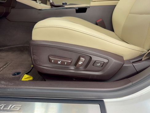 Used 2018 Lexus ES 350 w/ Premier Package FWD image 16