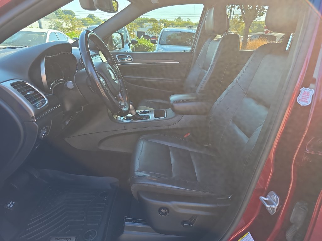 Used 2021 Jeep Grand Cherokee Limited RWD image 15
