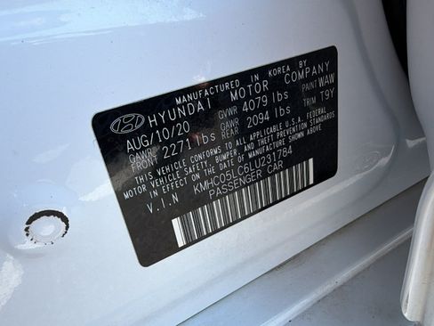 Used 2020 Hyundai Ioniq Limited FWD image 30
