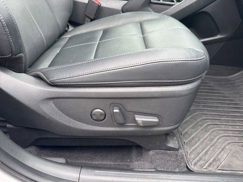 Used 2023 Kia Telluride EX w/ EX Captain's Chair Package AWD/4WD image 24