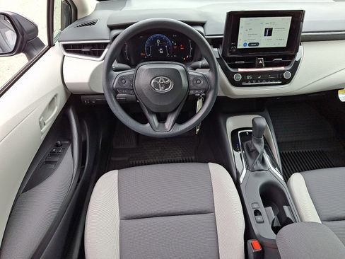 Used 2026 Toyota Corolla LE image 12