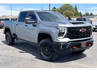 Used 2024 Chevrolet Silverado 2500 ZR2 w/ Technology Package AWD/4WD video 2