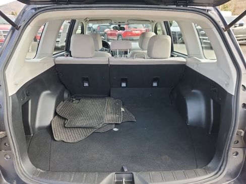 Used 2017 Subaru Forester 2.5i w/ Alloy Wheel Package image 21