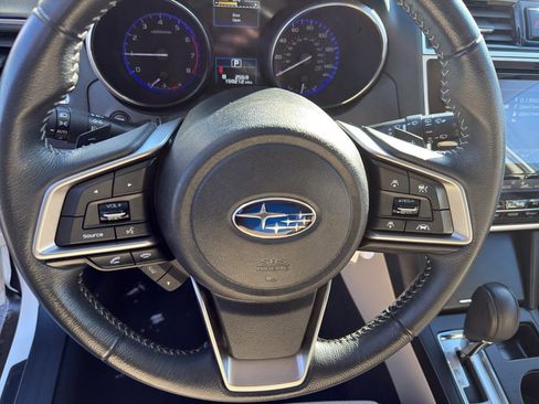 Used 2019 Subaru Outback 2.5i Premium image 16