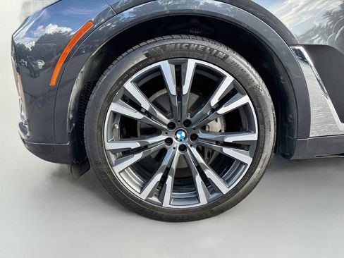 Used 2019 BMW X7 xDrive40i w/ Premium Package AWD/4WD image 34