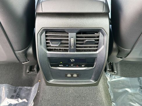 Used 2025 BMW 330i Sedan image 20