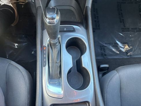 Used 2017 Chevrolet Malibu LS image 28