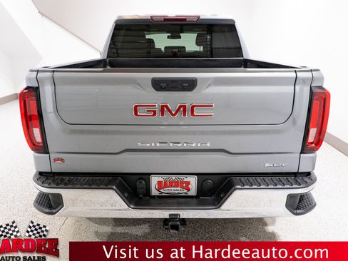 Used 2025 GMC Sierra 1500 SLT AWD/4WD image 4