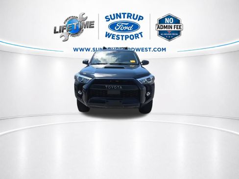 Used 2021 Toyota 4Runner TRD Pro AWD/4WD image 2