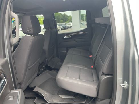 Used 2023 Chevrolet Silverado 1500 LT AWD/4WD image 35