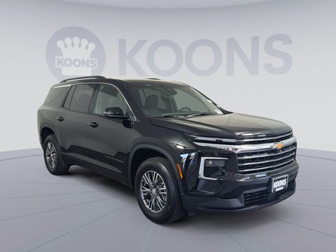 New 2026 Chevrolet Traverse LT w/ Driver Confidence Package FWD image 10