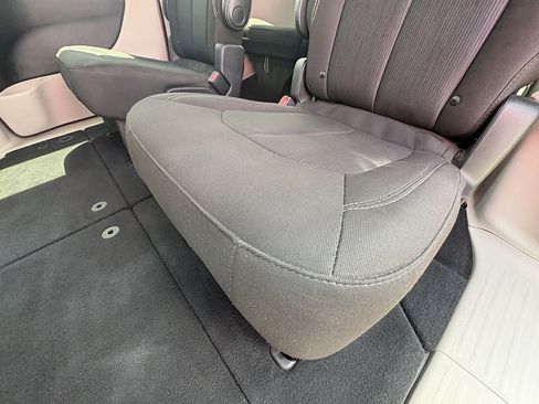 Used 2023 Chrysler Voyager LX FWD image 19