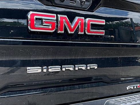 Used 2025 GMC Sierra 2500 AT4 w/ AT4 Premium Plus Package AWD/4WD image 24