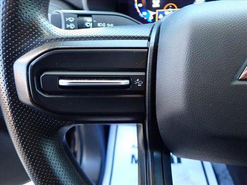 Used 2024 Chevrolet Colorado W/T image 12