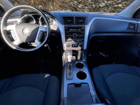 Used 2012 Chevrolet Traverse LT image 14