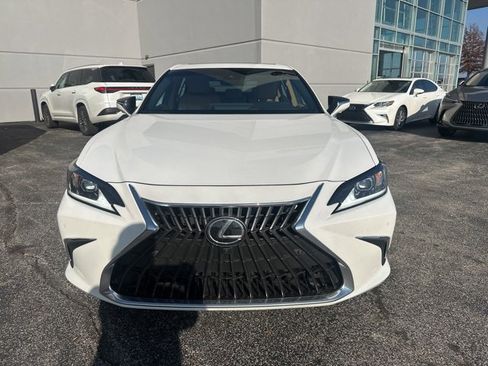 Used 2025 Lexus ES 300h w/ Luxury Package image 8