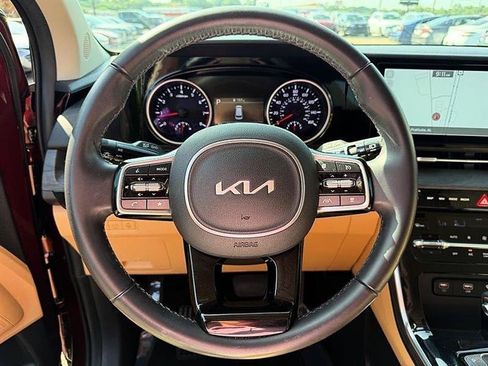 Used 2023 Kia Carnival EX w/ Paint Protection Package FWD image 20