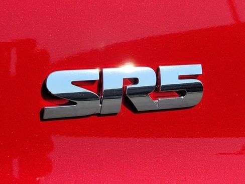 Used 2023 Toyota 4Runner SR5 AWD/4WD image 23