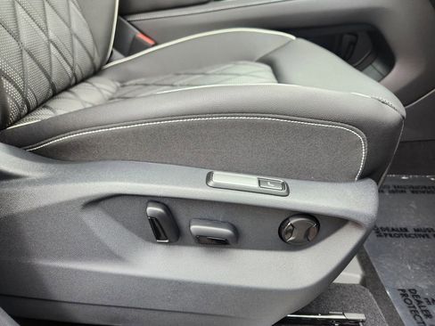 New 2025 Volkswagen Atlas SEL Premium R-Line image 18