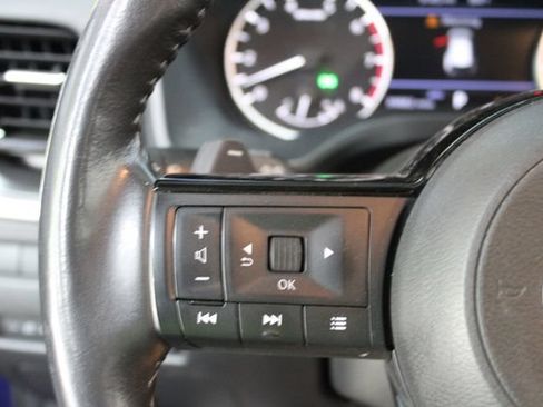 Used 2021 Nissan Rogue SV AWD/4WD image 14