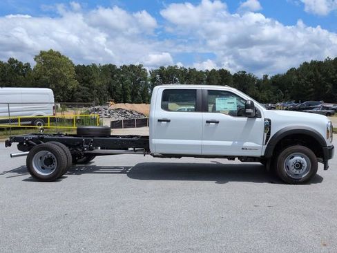 New 2025 Ford F450 XL image 3