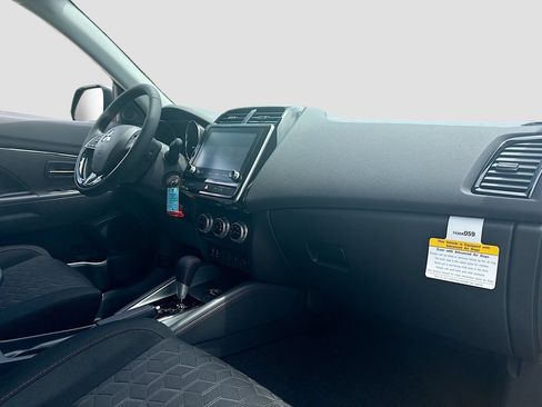 New 2026 Mitsubishi Outlander Sport LE AWD/4WD image 30