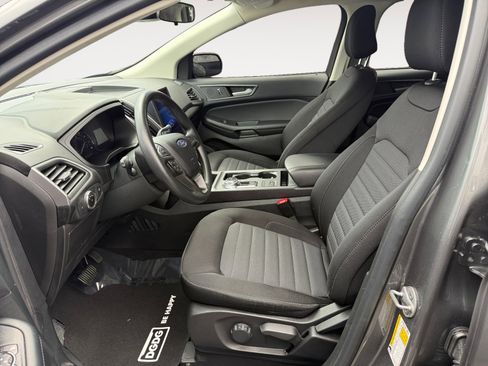 Certified 2023 Ford Edge SE w/ Black Appearance Package AWD/4WD image 10