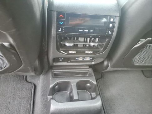 Used 2023 Jeep Grand Cherokee L Limited AWD/4WD image 13