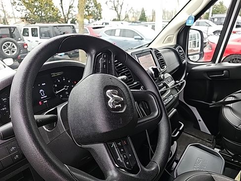 Used 2023 RAM ProMaster 2500 image 5