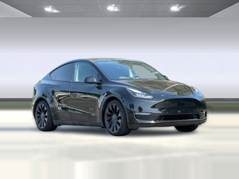 Used 2022 Tesla Model Y Performance AWD/4WD image 6