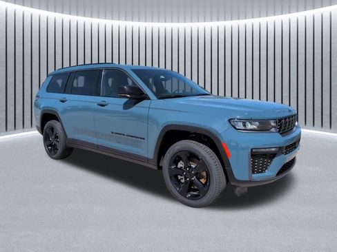New 2026 Jeep Grand Cherokee L Limited w/ Limited Altitude Package AWD/4WD image 3