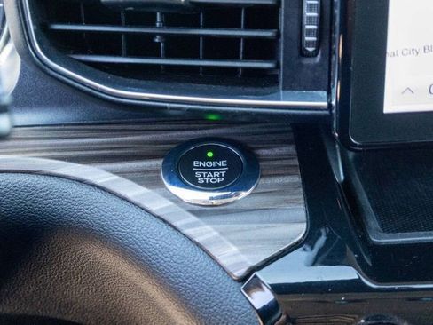 Used 2021 Ford Explorer Limited w/ Equipment Group 301A image 24