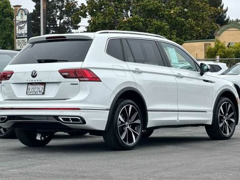 Used 2024 Volkswagen Tiguan SEL R-Line AWD/4WD image 2
